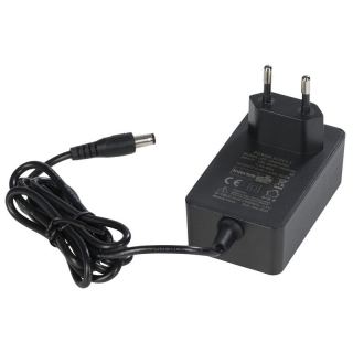 Quadralite Thea LED AC adaptér